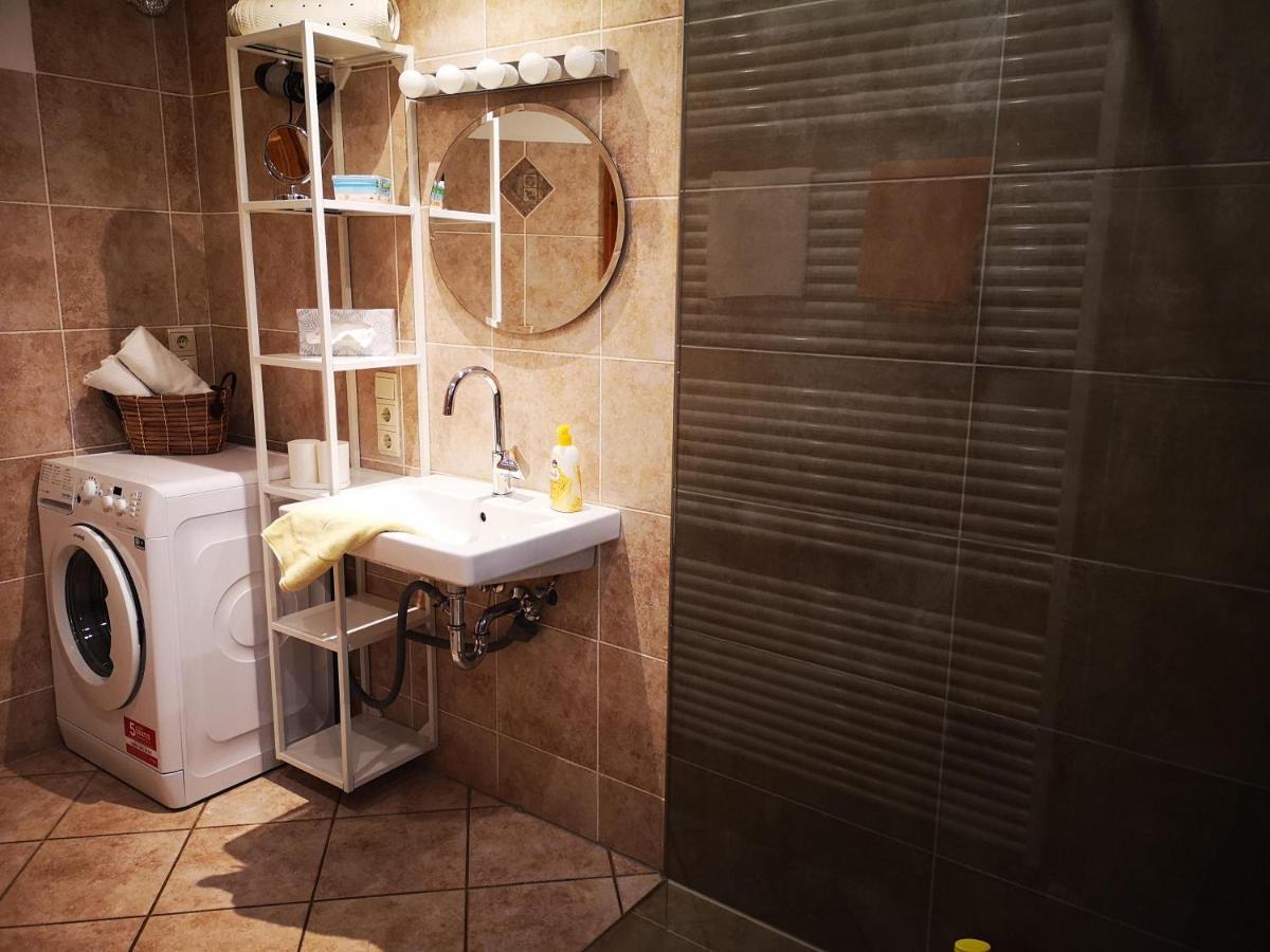 Apartamento Bio-Ferienweingut Leyendecker Kattenes Exterior foto